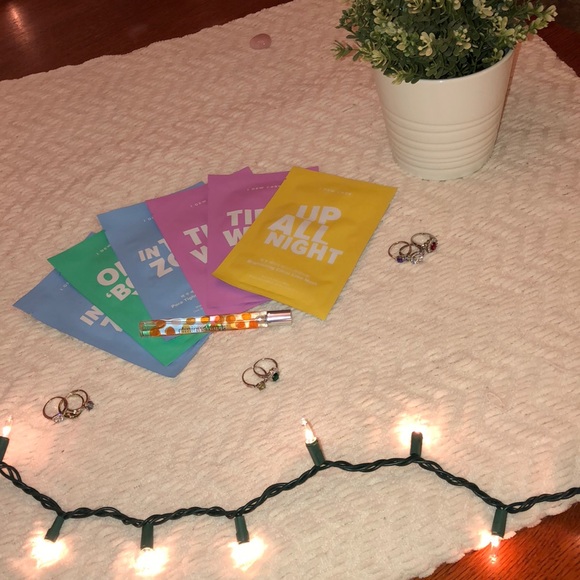 Surprise gifts when you buy from my closet!!! - Picture 1 of 1